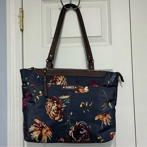 Rosetti floral pocketbook. Measures approx 15x10.